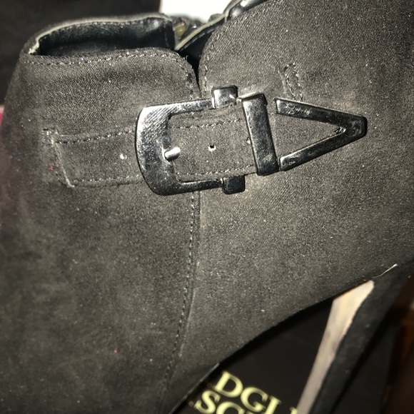 Platform black high heeled booties - Picture 3 of 4